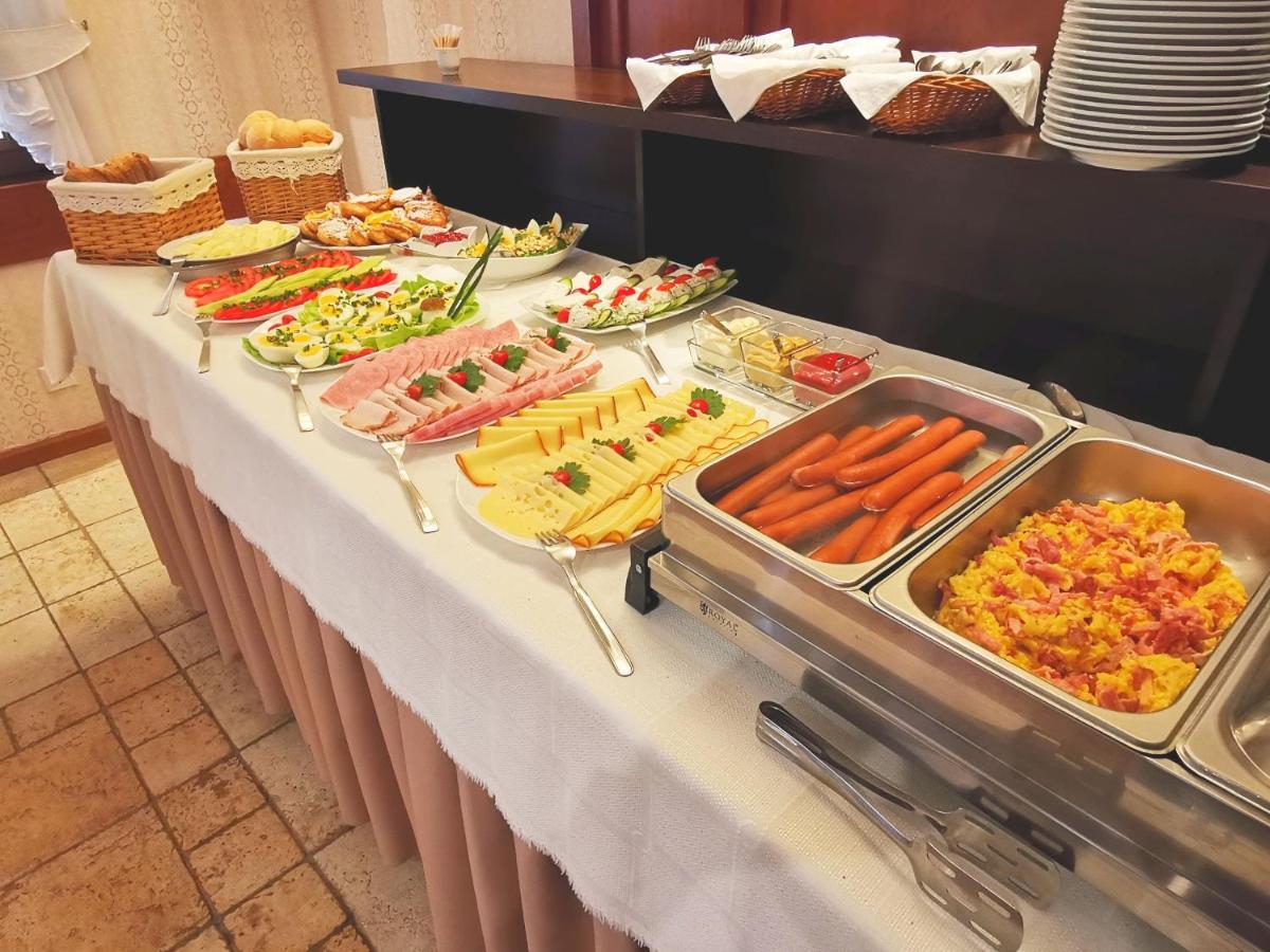 Aparthotel Mikolajki Esterno foto