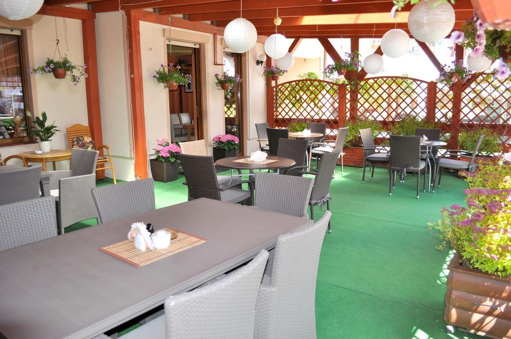 Aparthotel Mikolajki Esterno foto